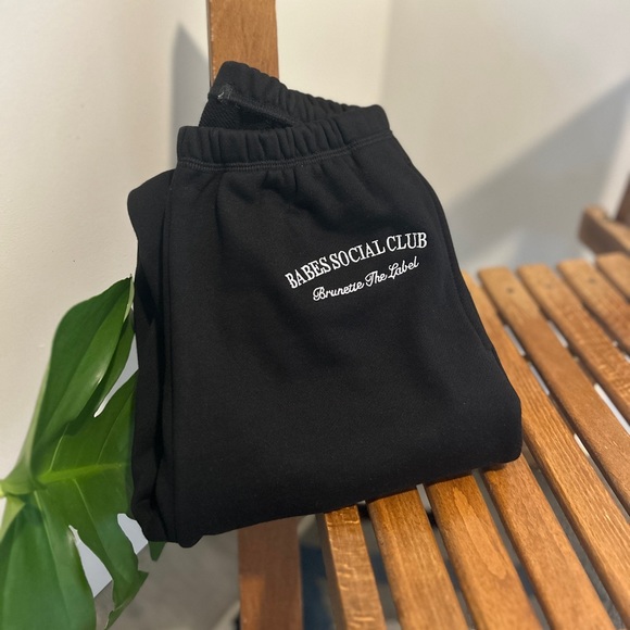 Brunette The Label Pants - “The Babes Social Club" BRUNETTE THE LABEL Best Friend Jogger - Black size XS/S